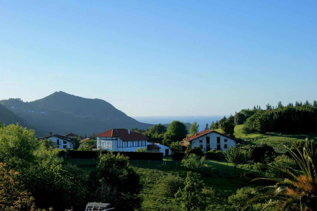 Arboliz Country house *